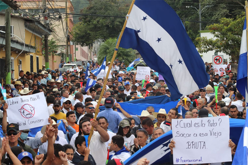 Iglesias y Gobierno en confrontación: el resurgimiento religioso y la política en Honduras
