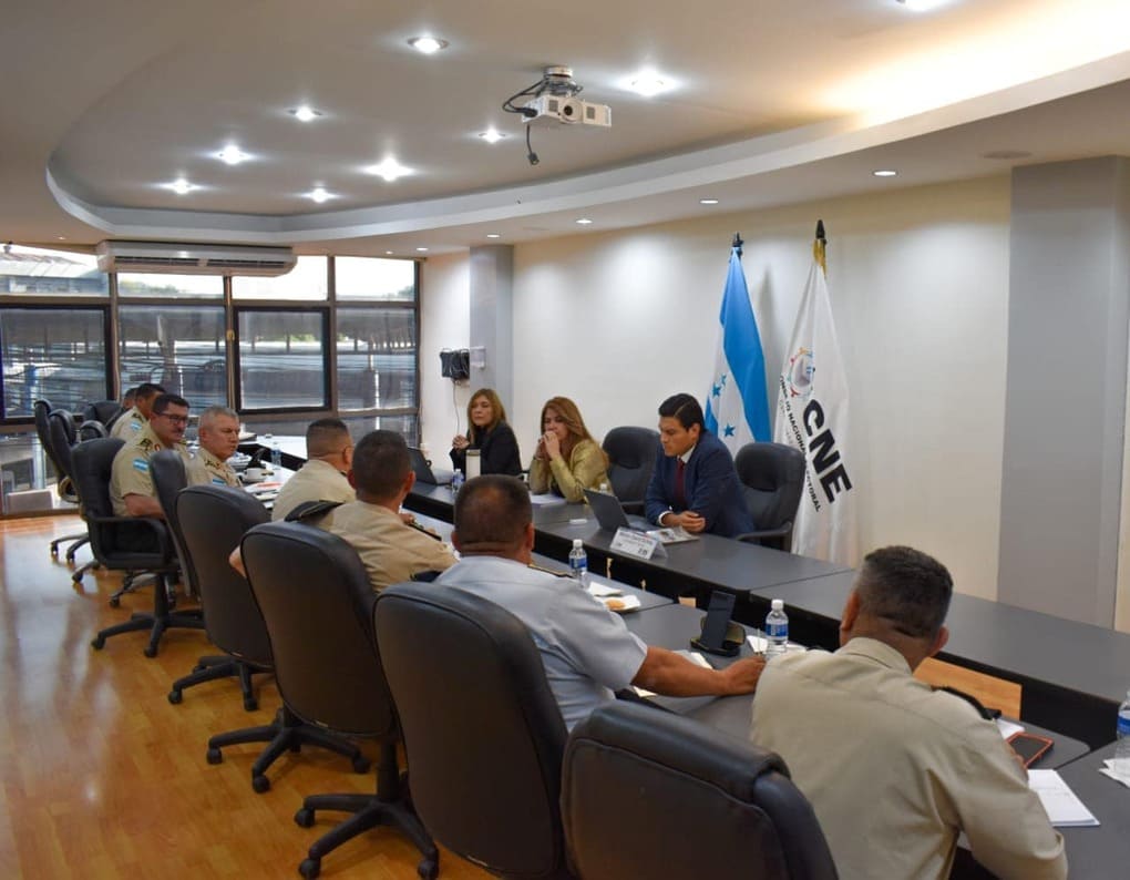 Honduras bajo presión: análisis de la democracia por Jorge Yllescas