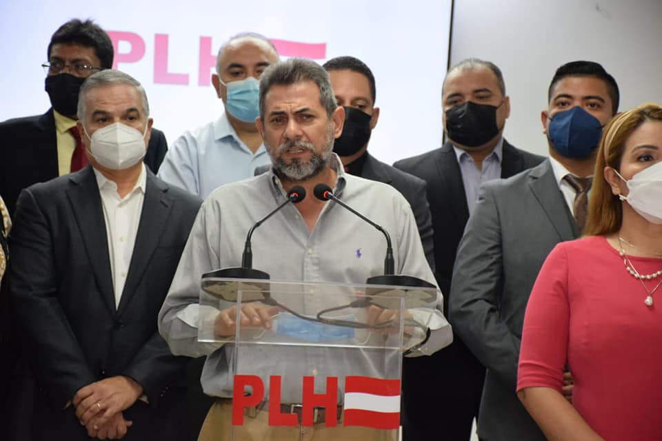 Gobierno hondureño intensifica acciones legales contra opositores