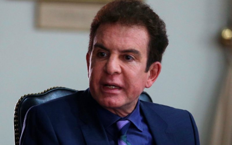 Salvador Nasralla, favorito en encuestas y figura central de la oposición