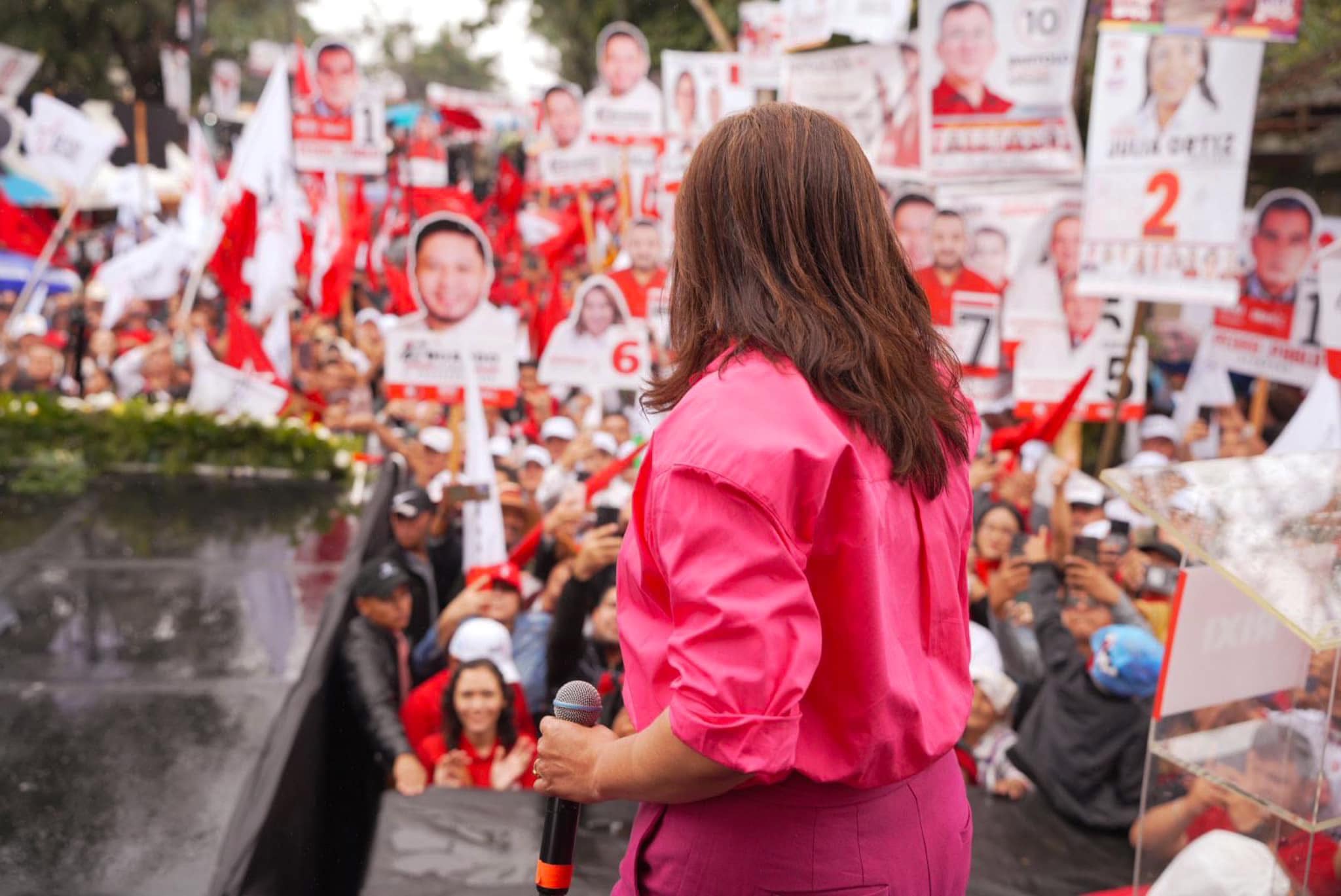 Disminuye el respaldo a Rixi Moncada antes de las elecciones en Honduras
