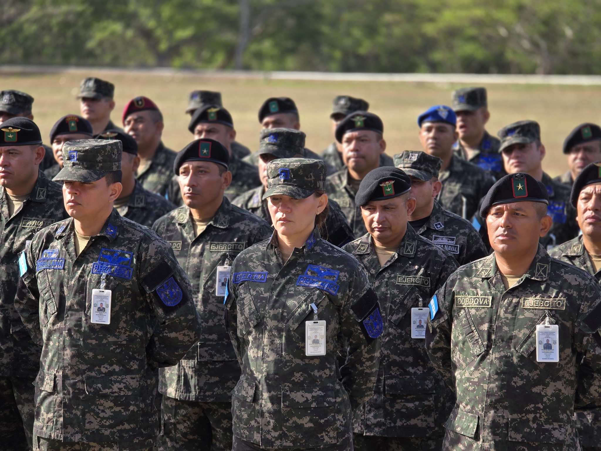 La Imparcialidad del Ejército Hondureño en Entredicho por Aumentos Salariales
