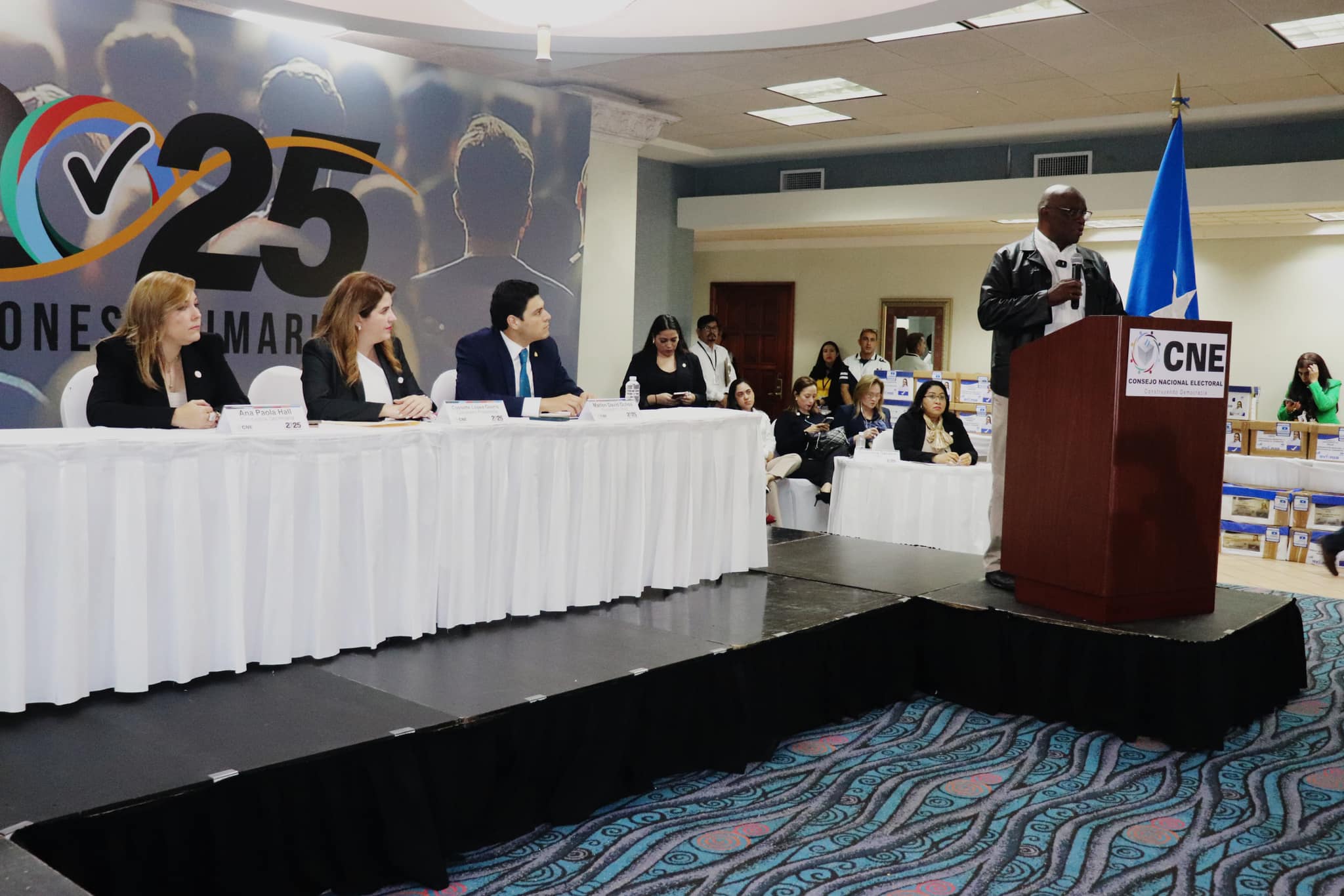 Honduras Frente a las Urnas: Tensión Política y Denuncias de Fraude